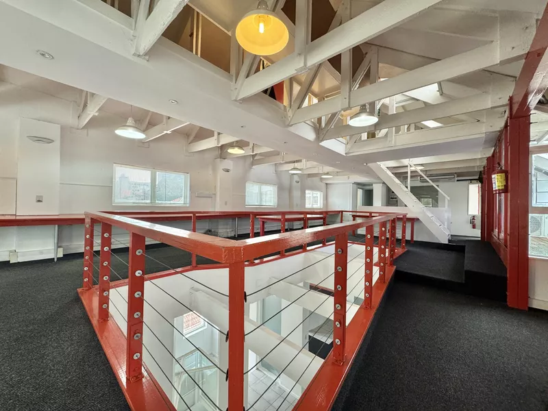 400 m² Office to let in Cape Town City Centre/CBD, 81 St Johns Street (photo 6)