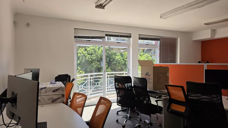 560 m² Office to let in Century Square, Century Square - Block F (photo 14)