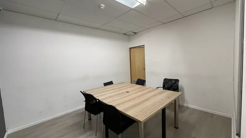 411 m² Office to let in Cape Town City Centre/CBD, The Towers (photo 15)