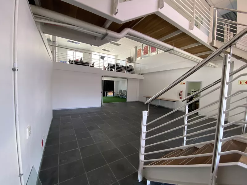 902 m² Office to let in Salt River, Upper East Side (photo 5)