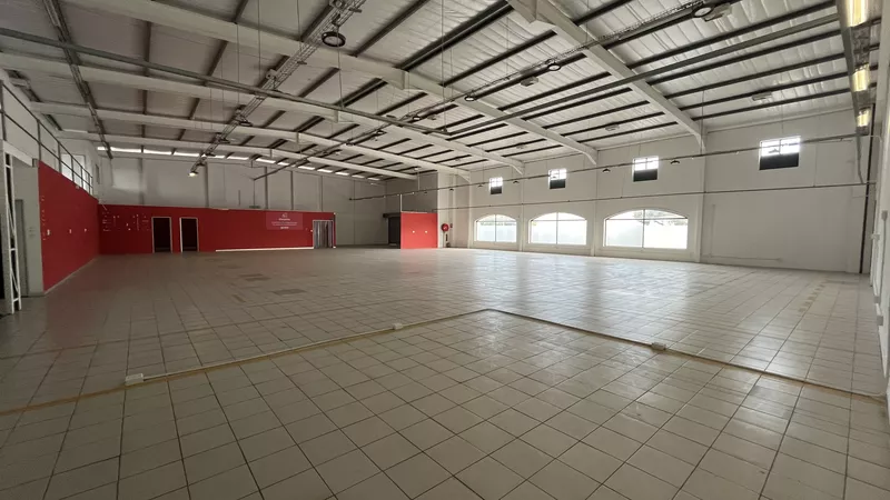 868 m² Retail property to let in Estuaries Office Estate, Eclipse Park (photo 6)