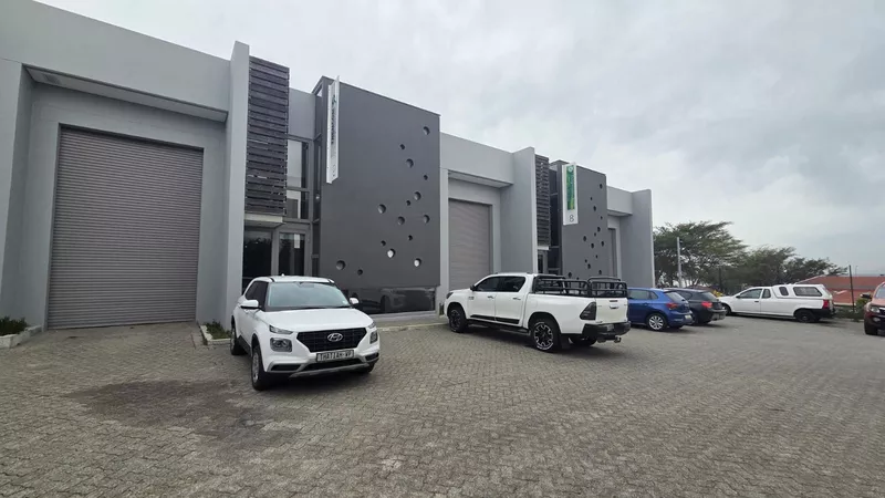 319 m² Industrial to let in Brackenfell, The Reserve 3 & 4 (photo 2)