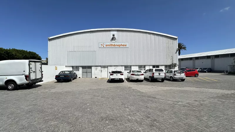 1 108 m² Industrial to let in Marconi Beam, Rainbow Park 1 (photo 3)