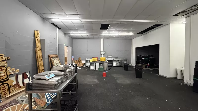 1 100 m² Retail property to let in Brackenfell, Brackenfell Shopping Centre (photo 15)