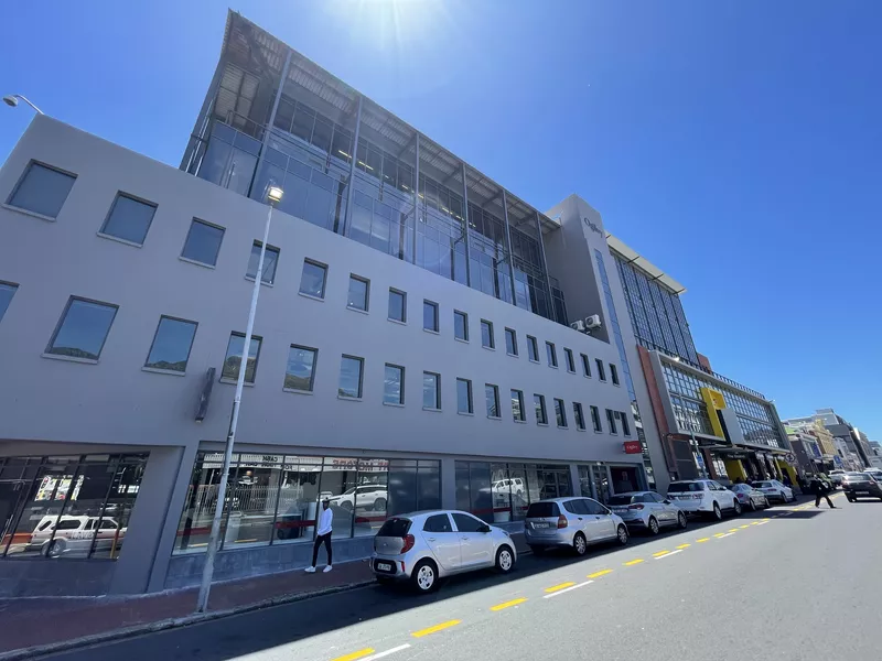 704 m² Office to let in Woodstock, The District (photo 4)