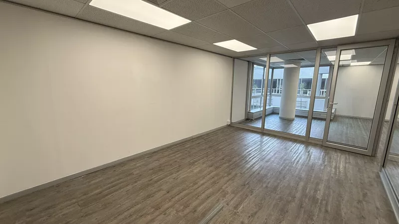95 m² Office to let in Claremont, Sunclare (photo 9)