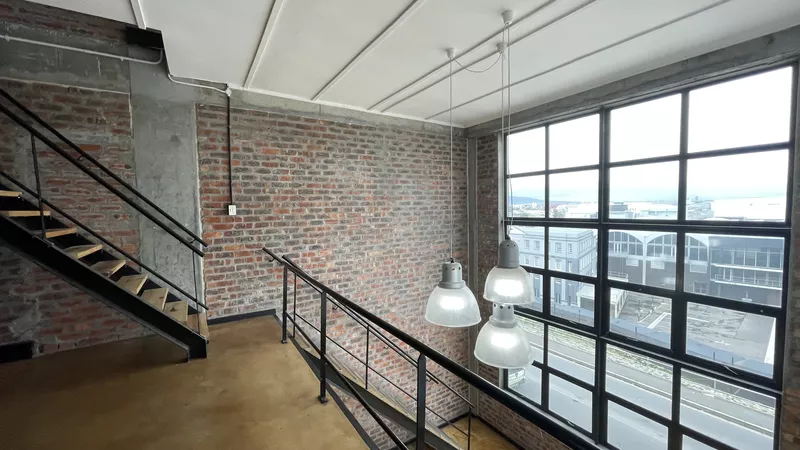 243 m² Office to let in Woodstock, Old Castle Brewery (photo 24)