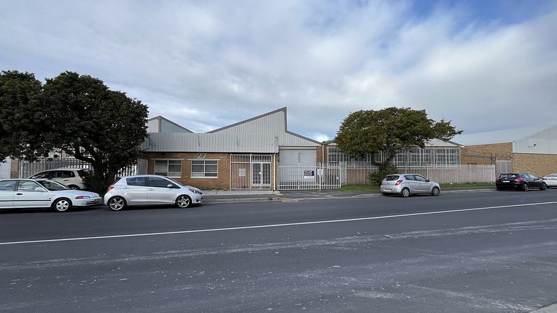 1103m² Warehouse, Ottery (photo 12)