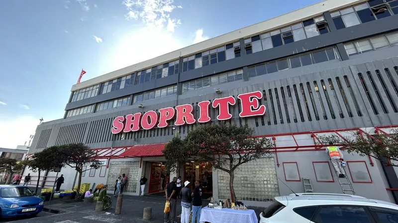 850 m² Office to let in Athlone, Shoprite Building (photo 2)