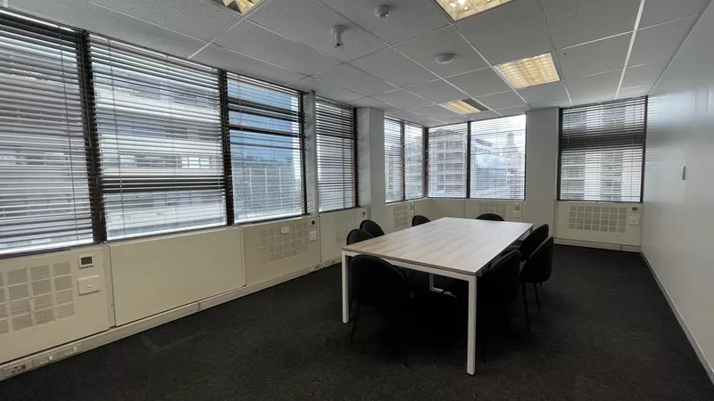 1 215 m² Office to let in Cape Town City Centre/CBD, 2 Long (photo 19)