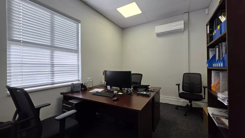 479 m² Office to let in Vineyard Office Estate, Vineyards Office Estate - Regent House (photo 38)