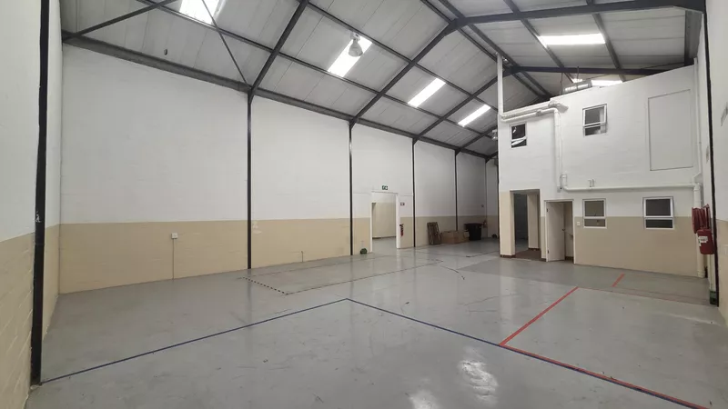 518 m² Industrial to let in Strand, Meerlust Industrial Park (photo 13)