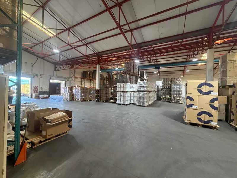 1 600 m² Industrial to let in Bellville, 36 Peter Barlow (photo 18)