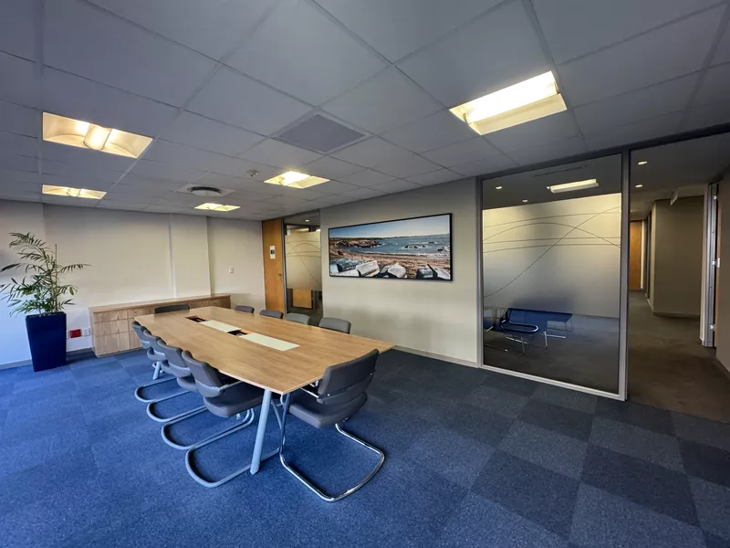 1 896 m² Office to let in Cape Town City Centre/CBD, Oceana House (photo 31)