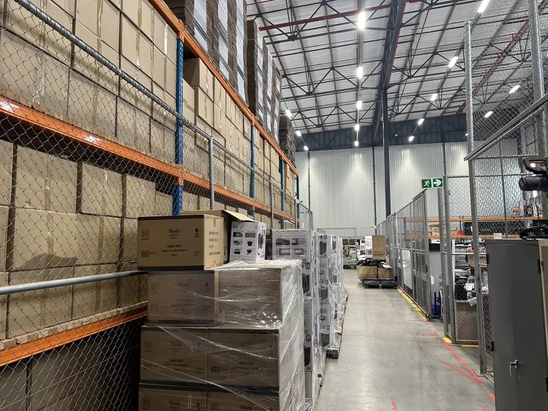 2 052 m² Industrial to let in Gauteng, 25C Merlot (photo 3)