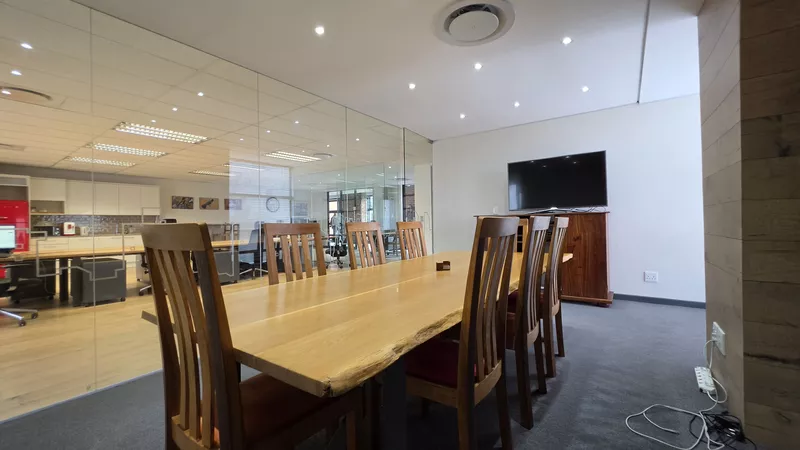 233 m² Office for sale in Century City, Matrix (photo 23)