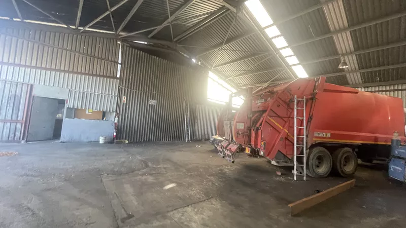 1 250 m² Industrial to let in Athlone, 25 Steenbras Road (photo 15)