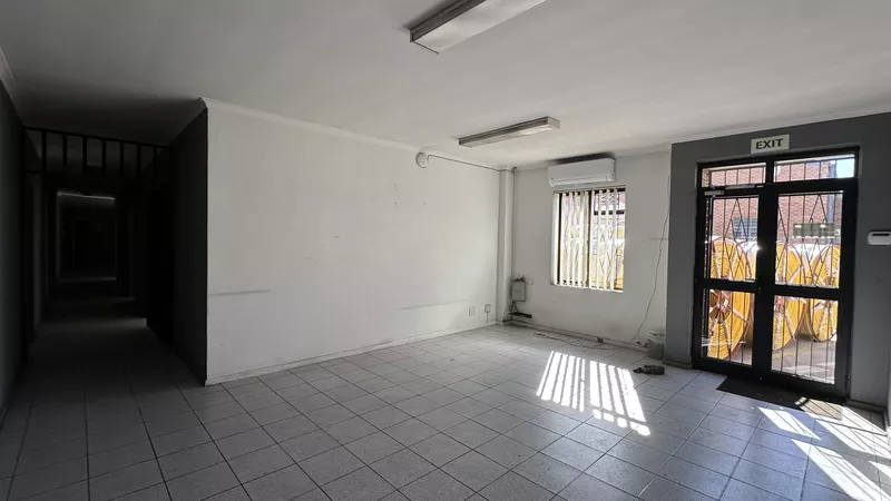 2 500 m² Industrial to let in Milnerton, 5 Marconi Cresent (photo 22)