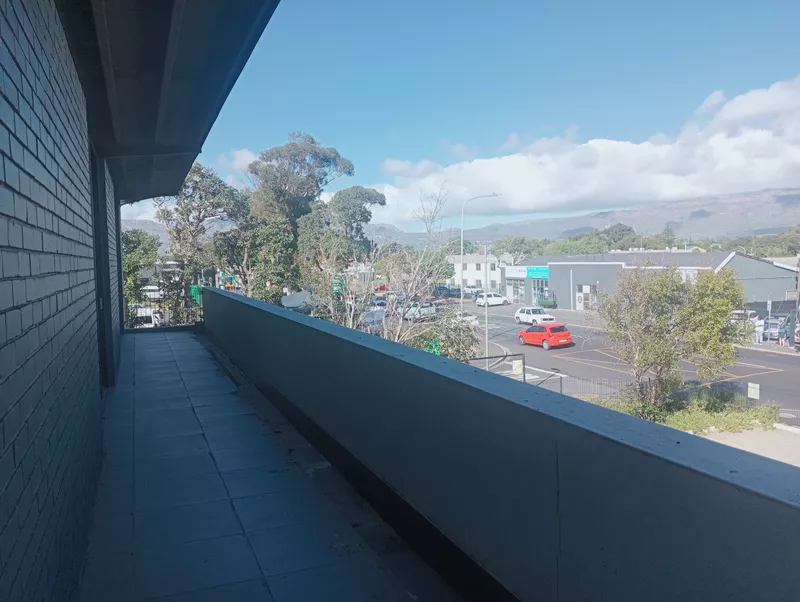 590 m² Office to let in Southern Suburbs, 89 Main Road Diep River (photo 25)