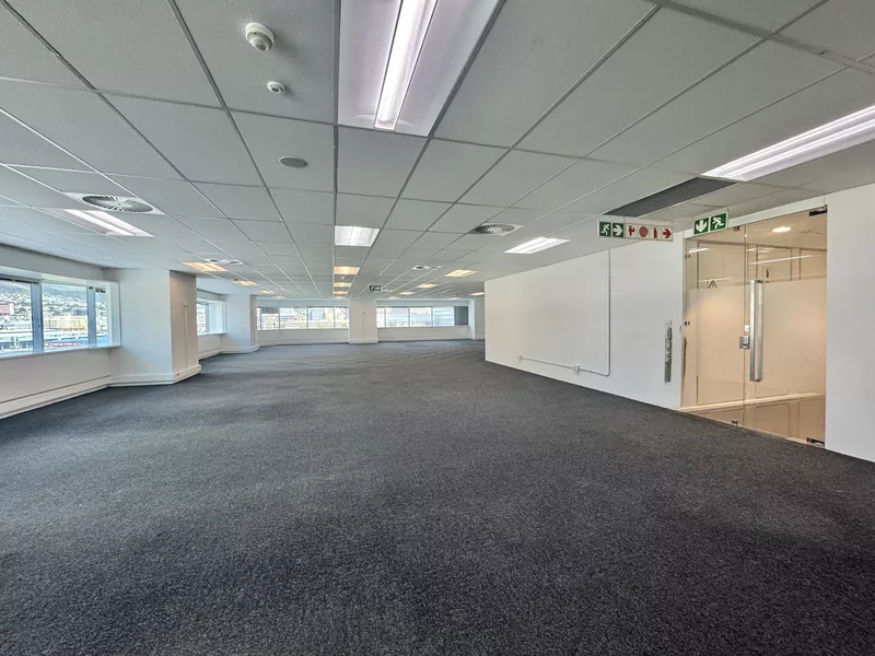 450 m² Office to let in Cape Town, The Towers (photo 8)