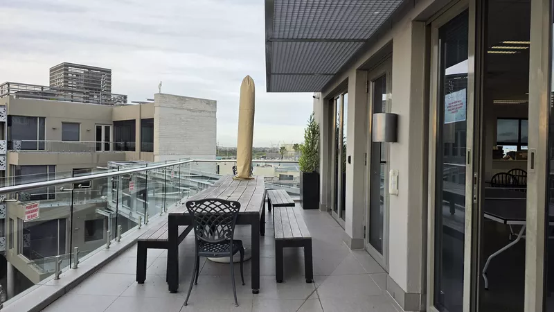 1 692 m² Office to let in Century City, 5 on Century City Drive (West) (photo 61)