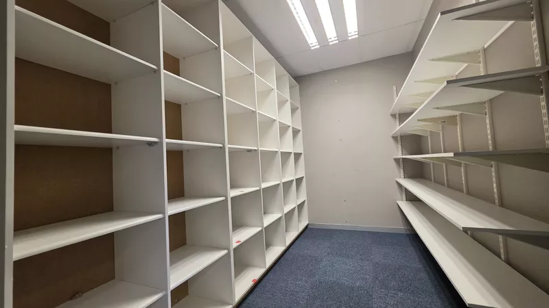 182 m² Office to let in Tyger Valley, Tijger Park Building 2 (photo 25)