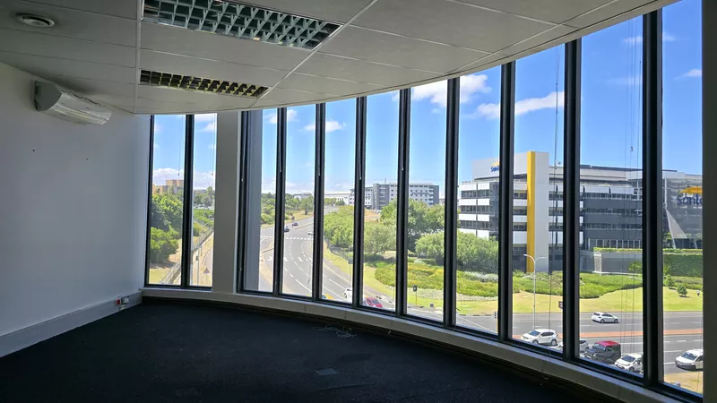 632 m² Office to let in Tyger Waterfront, Avanti South Block (photo 20)