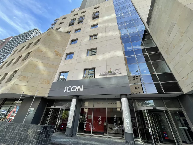427 m² Office to let in Cape Town City Centre/CBD, The Icon (photo 3)