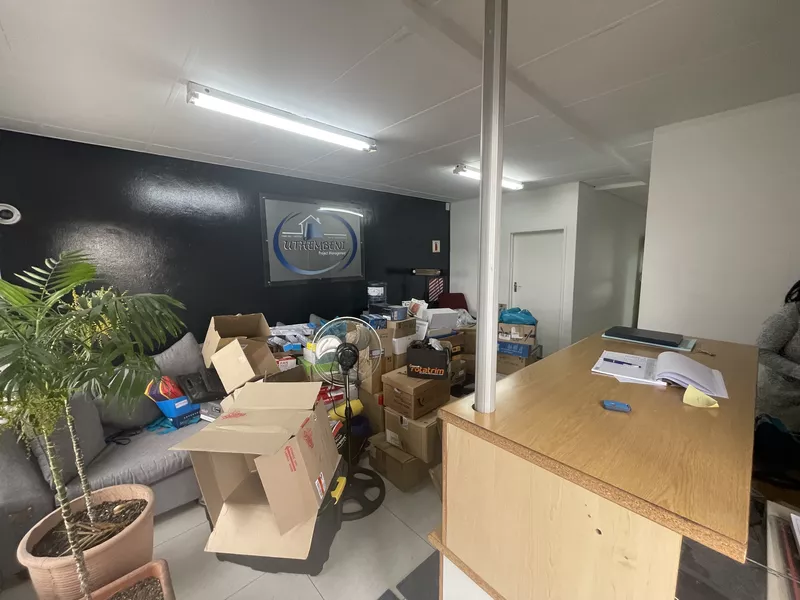 380 m² Industrial to let in Ottery, Ottery Park (photo 19)