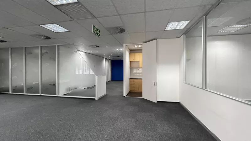 428 m² Office to let in Cape Town City Centre/CBD, 9 Long (photo 14)