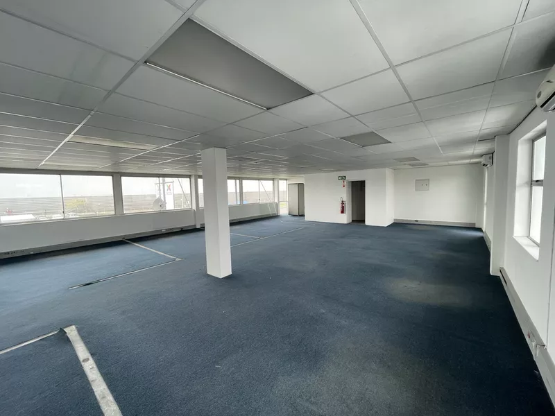 232 m² Property to let in Marconi Beam, Spearhead Business Park (photo 3)