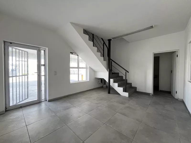 523 m² Industrial to let in Parow Industrial, Dundas Park (photo 8)