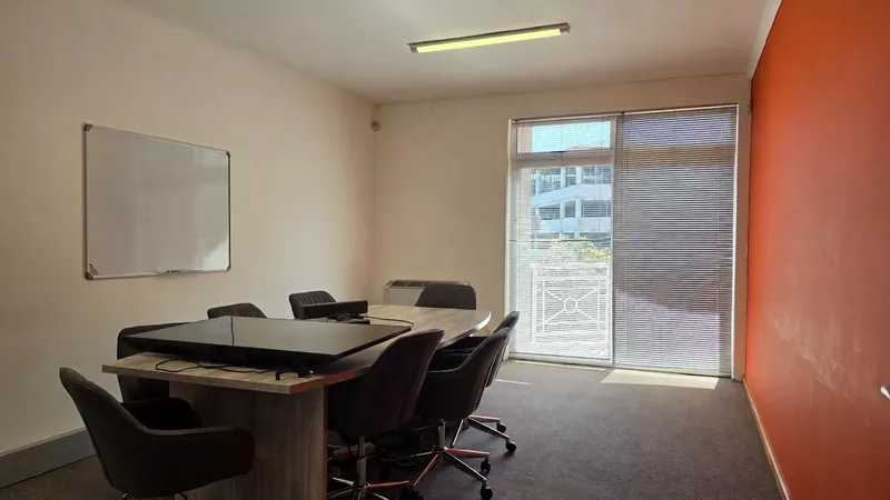 560 m² Office to let in Century Square, Century Square - Block F (photo 13)