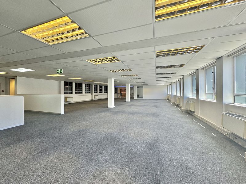 570 m² Office to let in Cape Town City Centre/CBD, 51 Wale Street (photo 17)