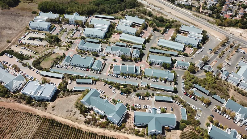 180 m² Office to let in Vineyard Office Estate, Vineyards Office Estate - Vineyards Square North (photo 6)
