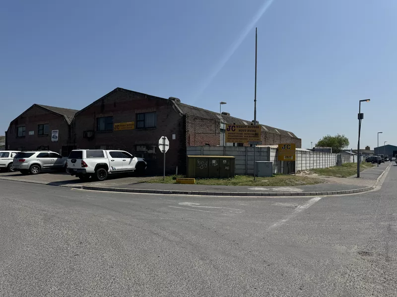 900 m² Industrial for sale in Blackheath, 20 Trafford Road, Blackheath (photo 16)