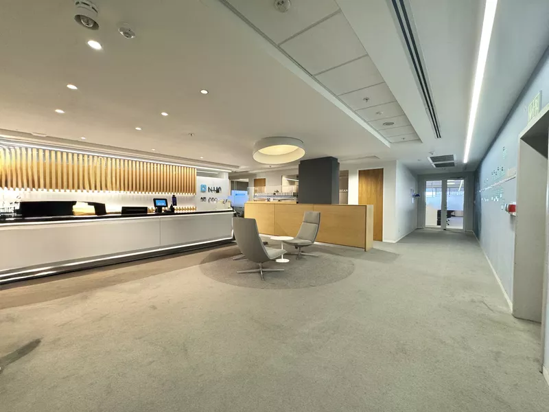 2 051 m² Office to let in Cape Town City Centre/CBD, Roggebaai Place (photo 30)