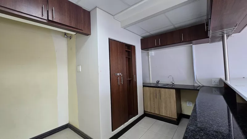 632 m² Office to let in Tyger Waterfront, Avanti South Block (photo 28)