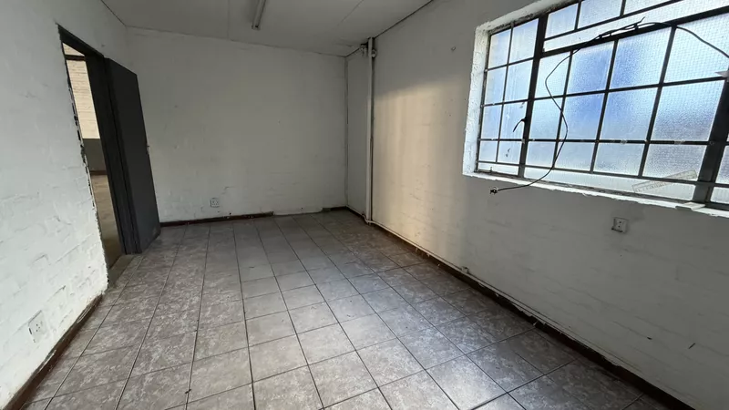 425 m² Industrial to let in Stikland Industrial, 12 Farad Street (photo 14)