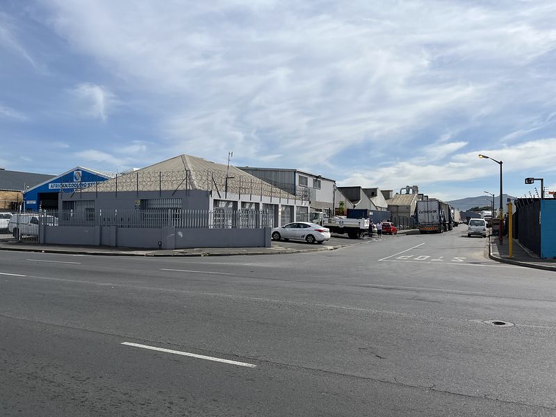 400 m² Industrial for sale in Elsies Rivier, 50 Epping Avenue (photo 7)