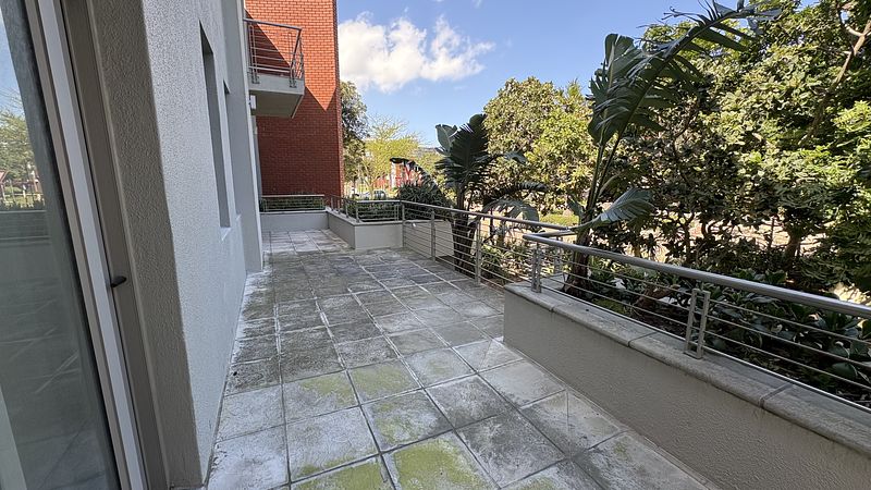 124 m² Office to let in Century City, Eaton House (photo 24)