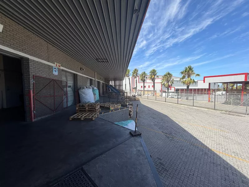 1 600 m² Industrial to let in Bellville, 36 Peter Barlow (photo 4)