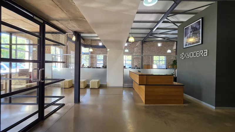 1 085 m² Office for sale in Century City, 13 Edison Way (photo 10)