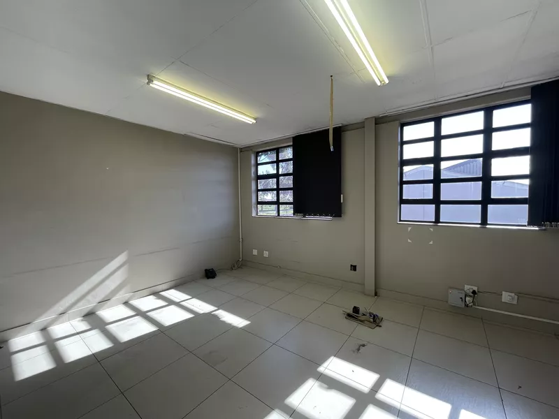 4 664 m² Industrial for sale in Beaconvale, 8 Juliana Rd (photo 22)
