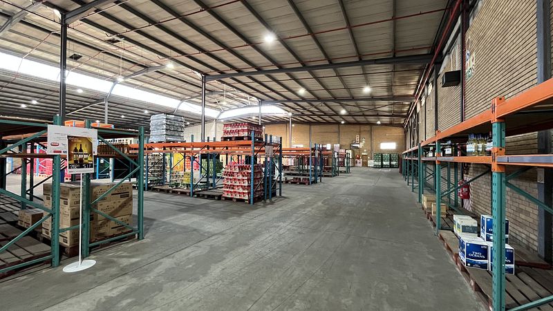 3 197 m² Industrial to let in Ottery, Independence Square (photo 8)