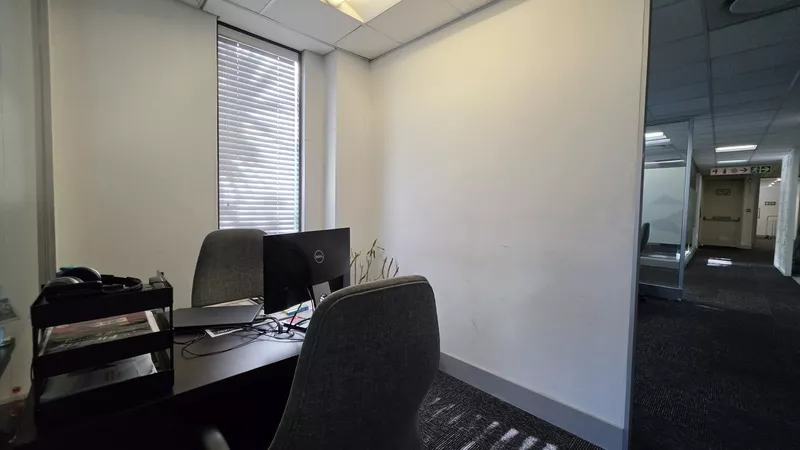 658 m² Office to let in Estuaries Office Estate, 2 Oxbow Crescent, The Estuaries (photo 30)