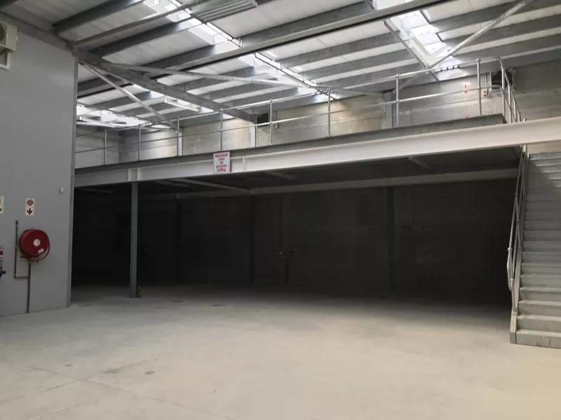 422 m² Industrial to let in Brackenfell, The Reserve 3 & 4 (photo 12)