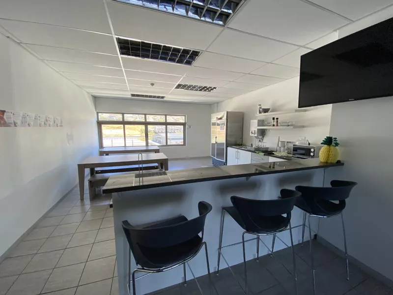 902 m² Office to let in Salt River, Upper East Side (photo 15)