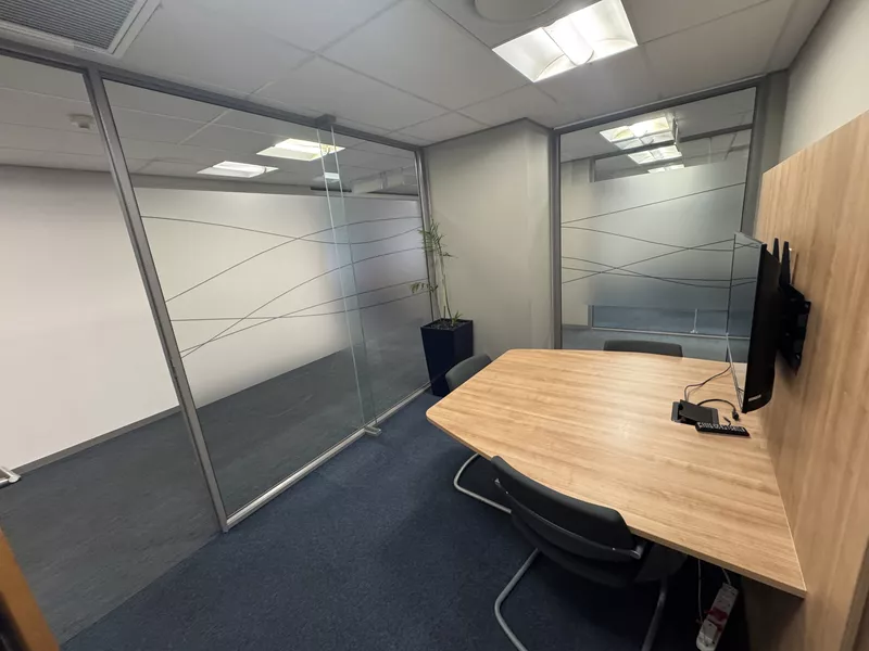 1 896 m² Office to let in Cape Town City Centre/CBD, Oceana House (photo 42)