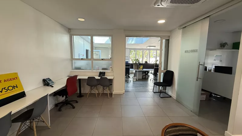 198 m² Office to let in Plumstead, Plum Park-Block A (photo 19)